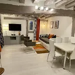 公寓 Le 1732, Coeur D'histoire, Duplex Au Calme 鲁昂
