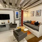 公寓 Le 1732, Coeur D'histoire, Duplex Au Calme