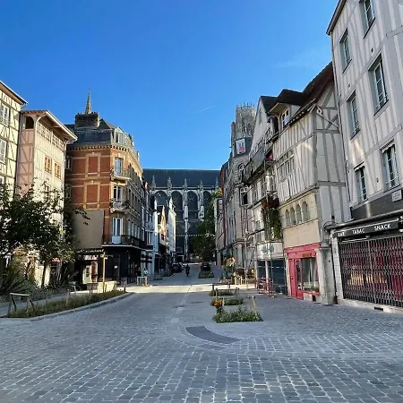 Apartment Le 1732, Coeur D'histoire, Duplex Au Calme